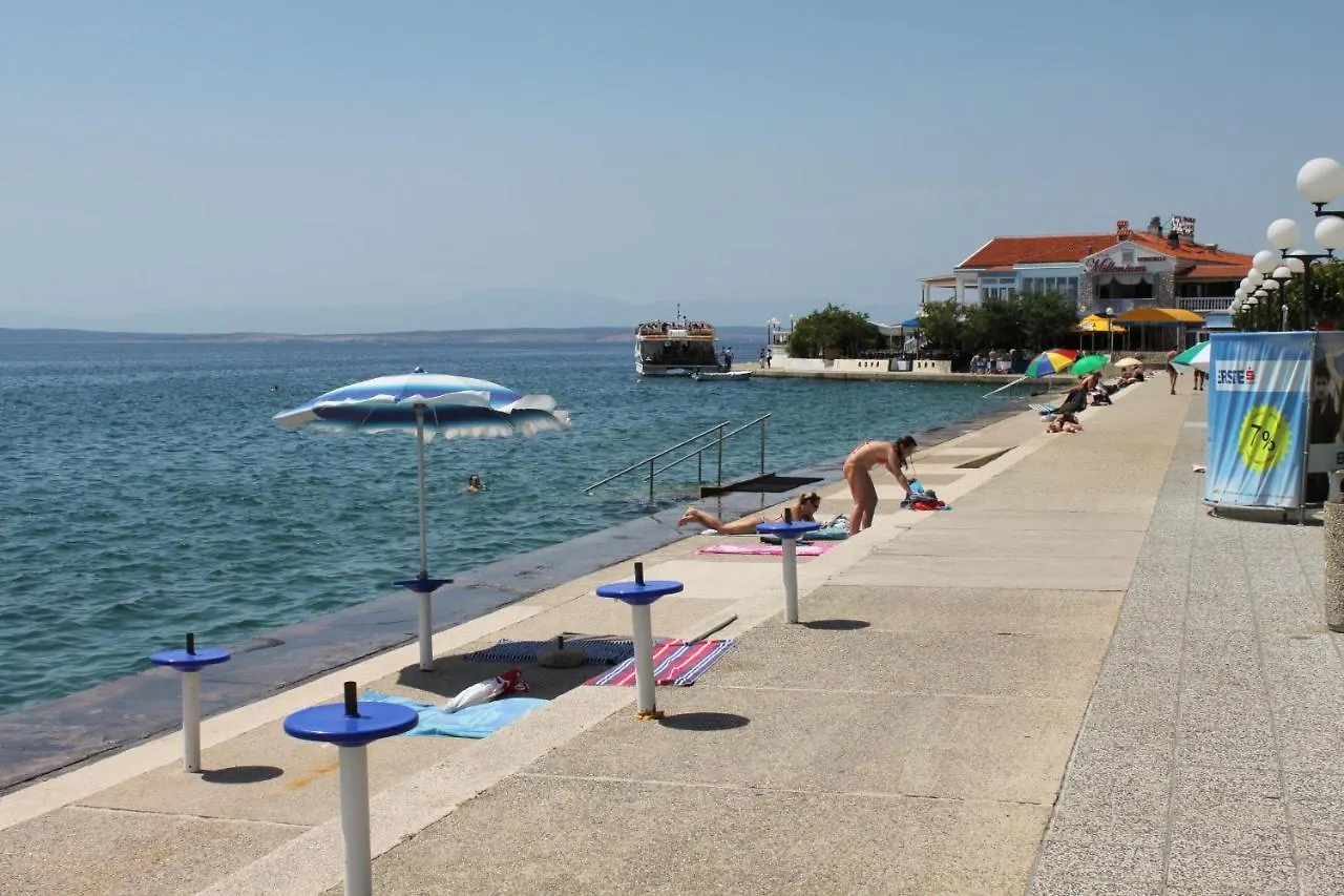 Apartments With A Parking Space Selce, Crikvenica - 5366